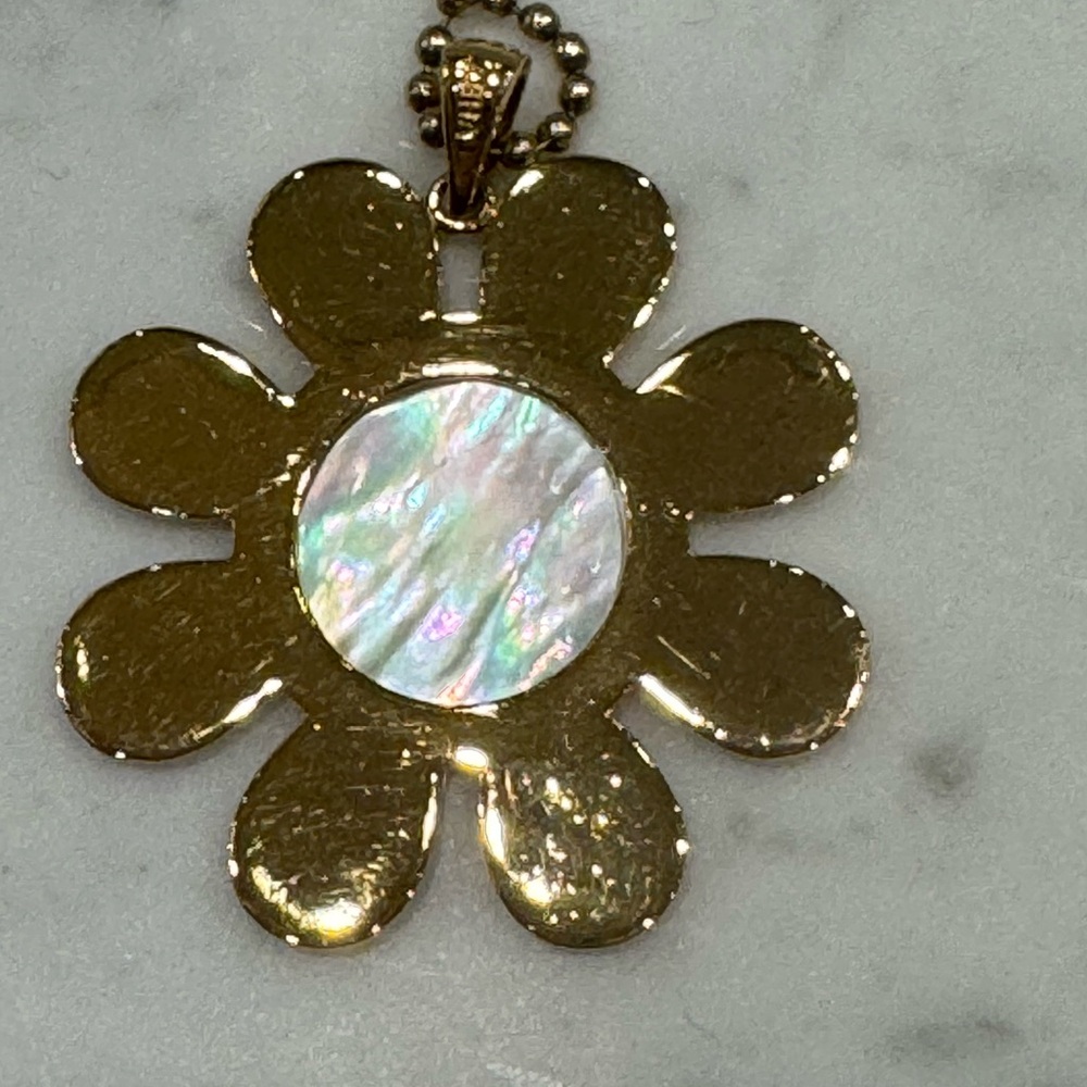 ASHA - Gold Floral Pendant Necklace with Iridescent Mother-of-Pearl Center - Picture 4 of 7